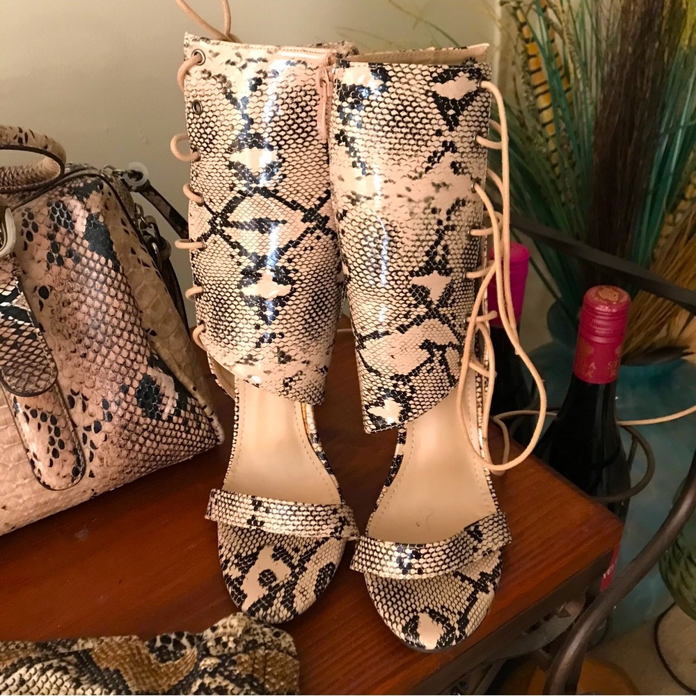 Snake Skin-faux heels